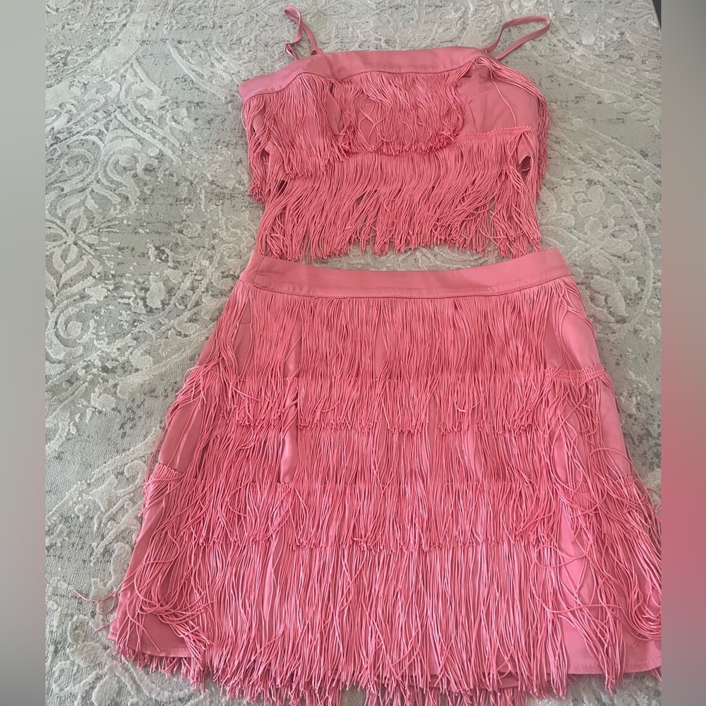 Pink fringe set, skirt and top - size M/L